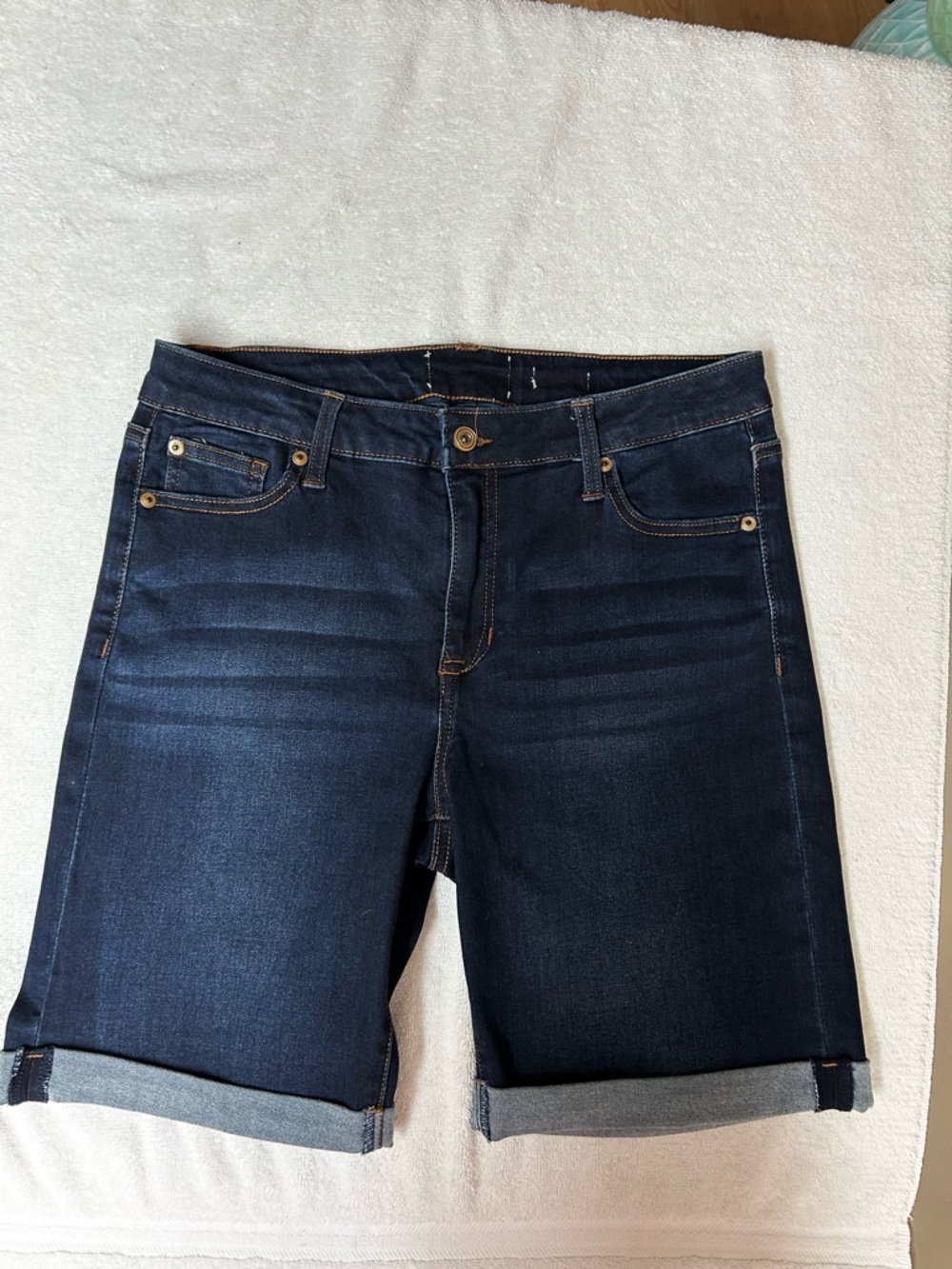 RE generation Rolled Hem Dark Indigo Denim Shorts Size 9/29